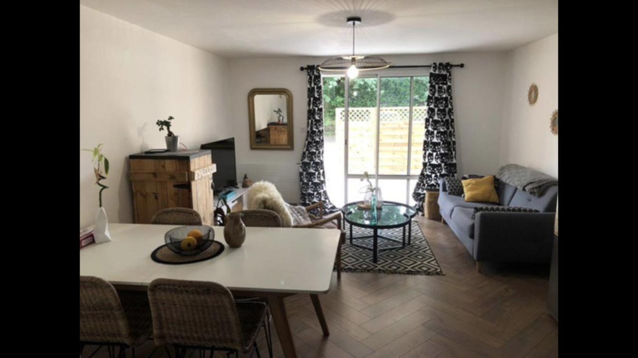 Saint-Avé Charmant T2 De 45M2 - Parking Prive - Terrasse- Linge Inclu- Proche Vannes מראה חיצוני תמונה